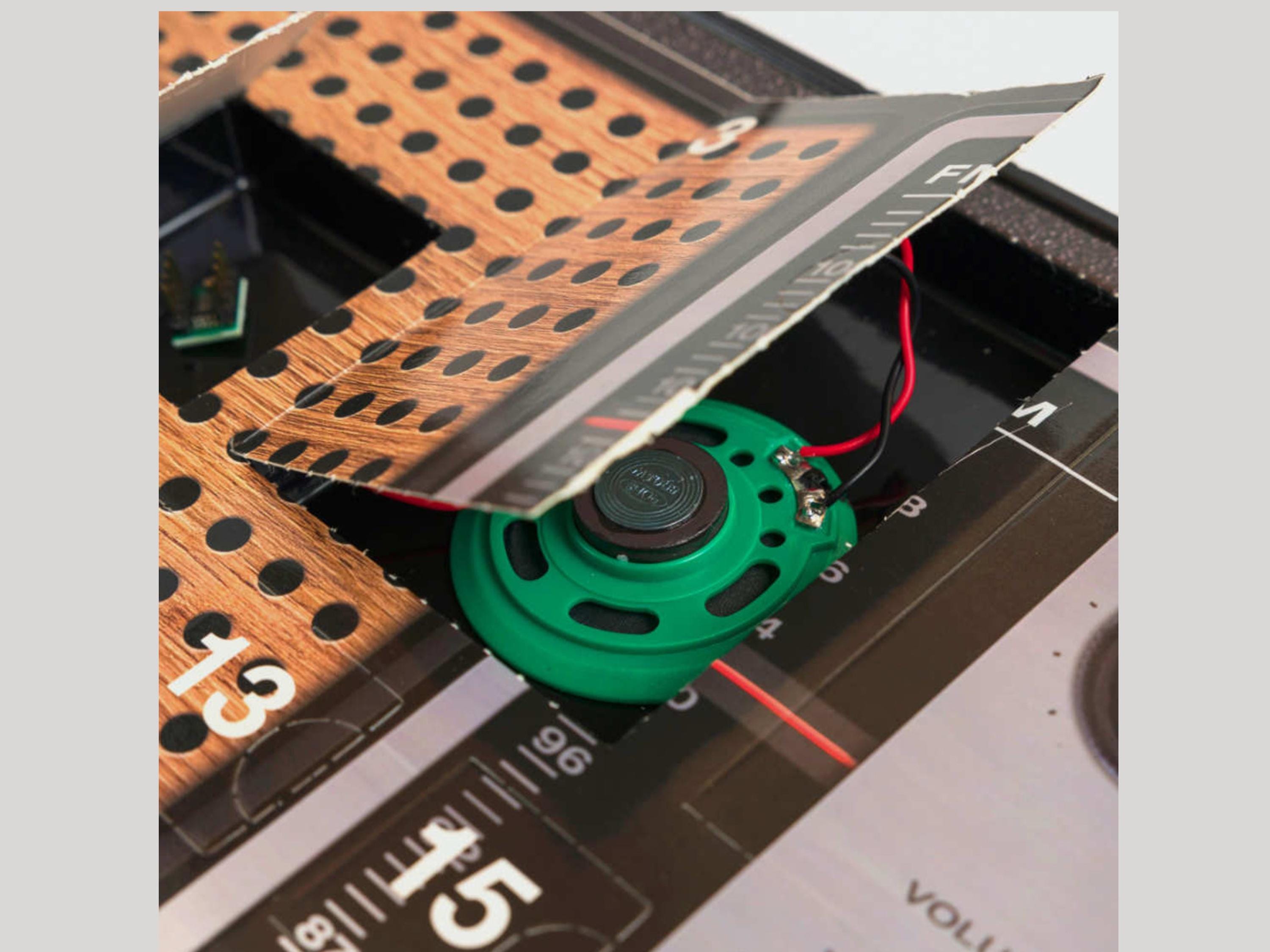 Retro Radio Advent Calendar, Build-Your-Own FM Radio