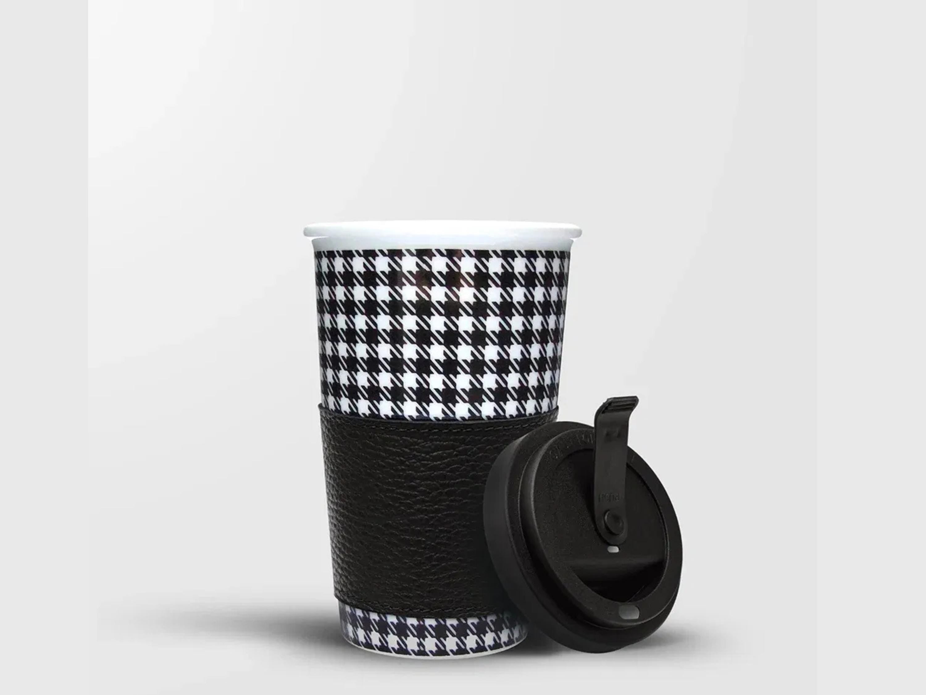 Porsche Pepita Travel Mug: Porcelain & Leather Coffee-to-go Cup