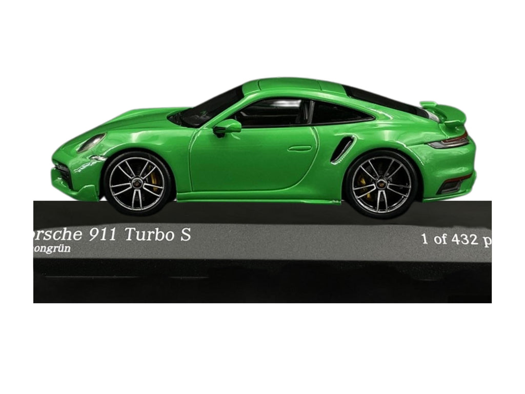Porsche Scale Model Car I 911 Turbo S Coupe Sport Design 2021 – Python Green | 1:43 Scale Model Car | Collector’s Gift | Limited Edition | Car Lover