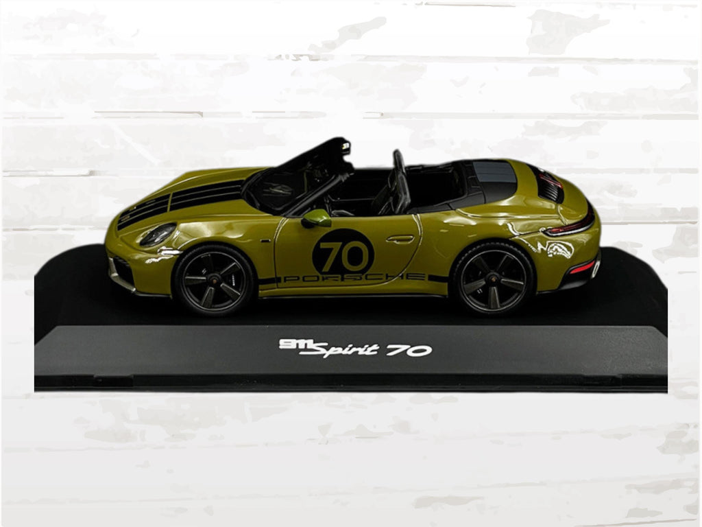 Porsche 911 Spirit 70 Cabriolet 2025 Olive Neo 1:43 Model Car