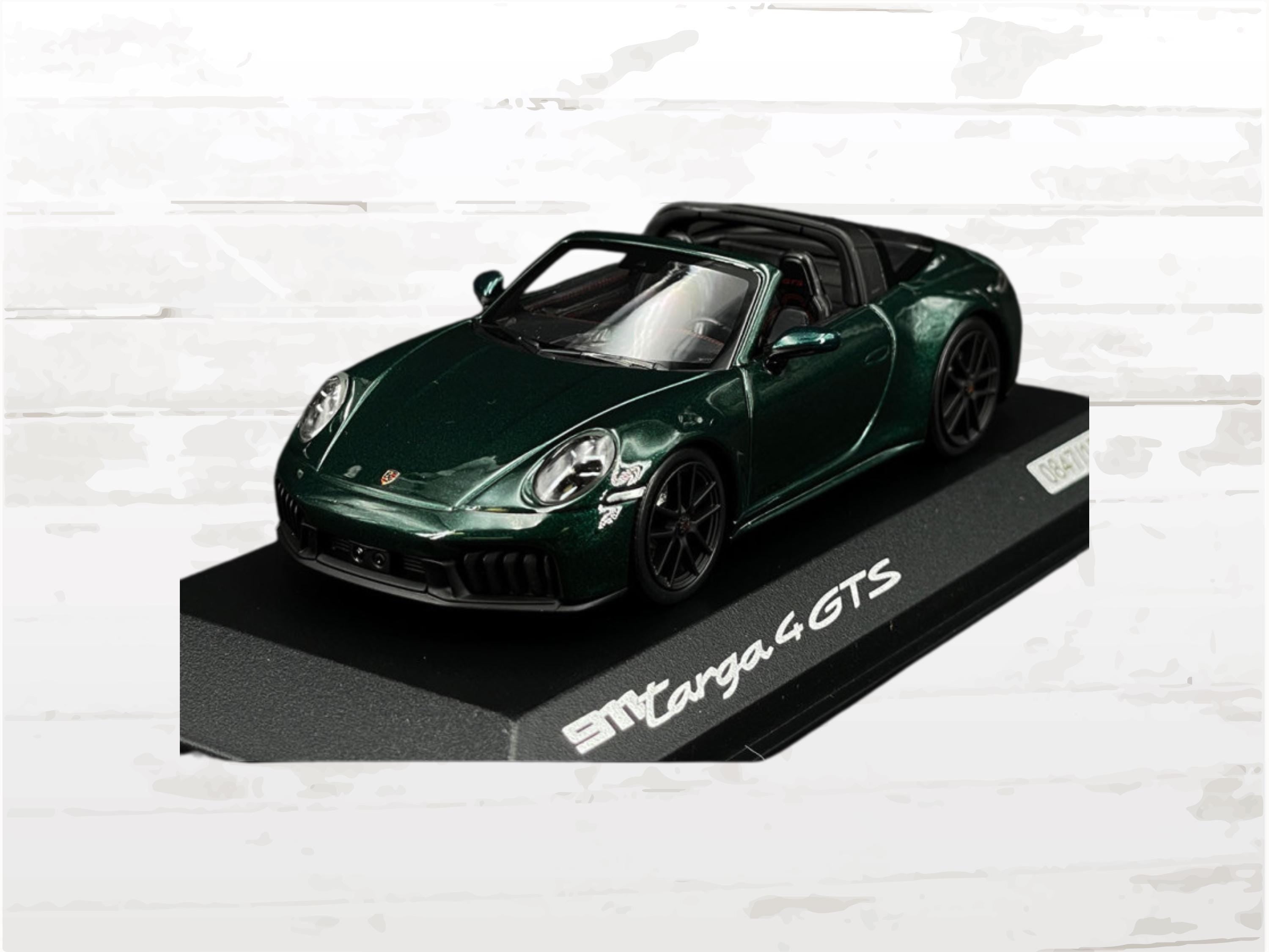 Porsche 911 Targa 4 GTS Type 992.2 2024 Jet Green 1:43 | Limited 1500