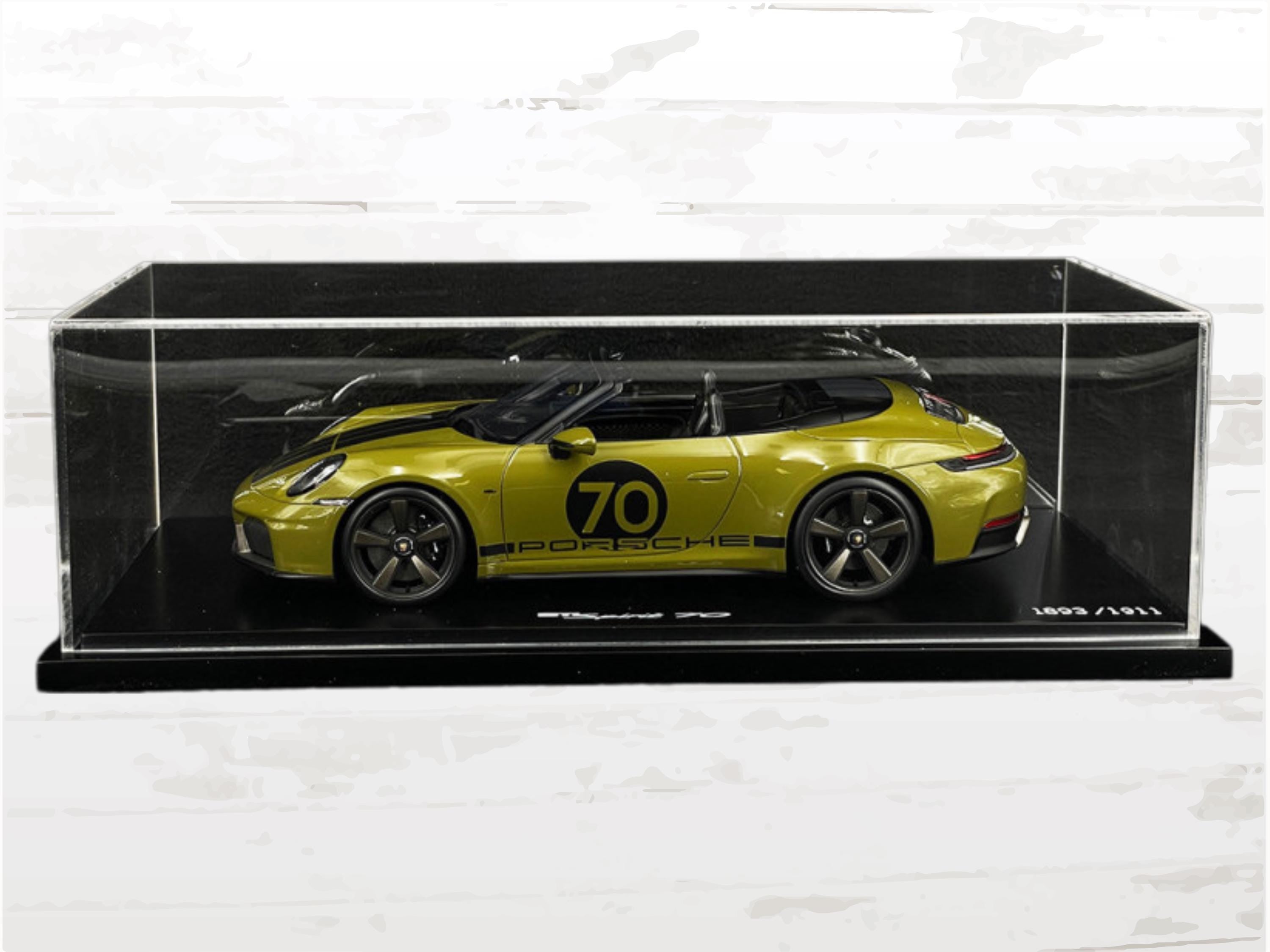 Porsche 911 Spirit 70 Type 992 Cabriolet 2025 Olive Neo 1:18 | Spark | Limited Edition