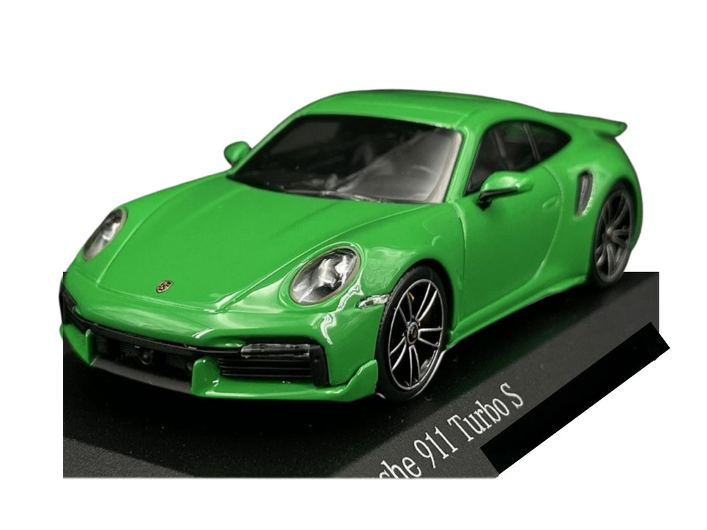 Porsche Scale Model Car I 911 Turbo S Coupe Sport Design 2021 – Python Green | 1:43 Scale Model Car | Collector’s Gift | Limited Edition | Car Lover