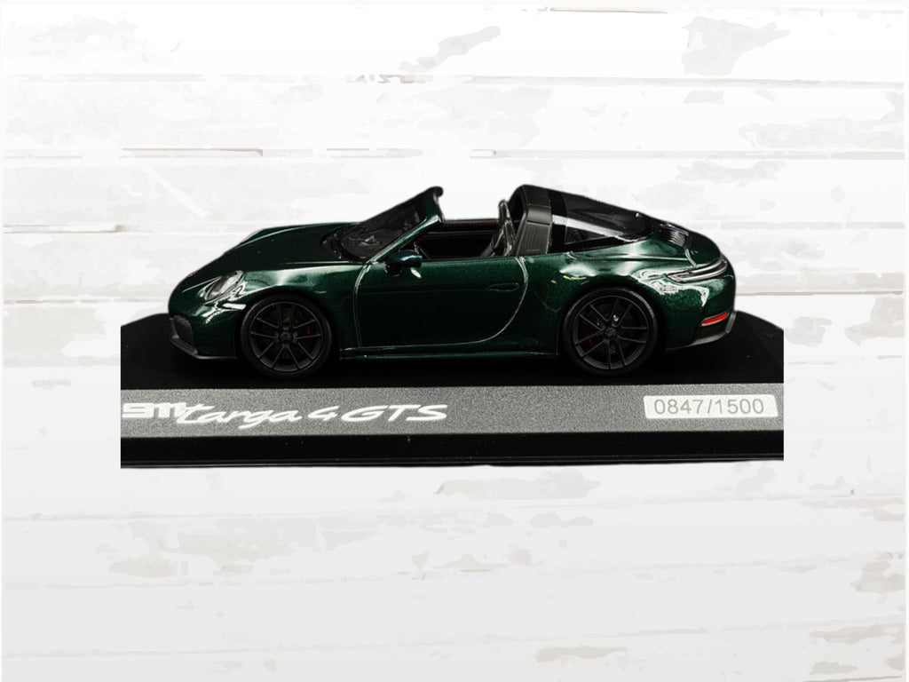 Porsche 911 Targa 4 GTS Type 992.2 2024 Jet Green 1:43 | Limited 1500