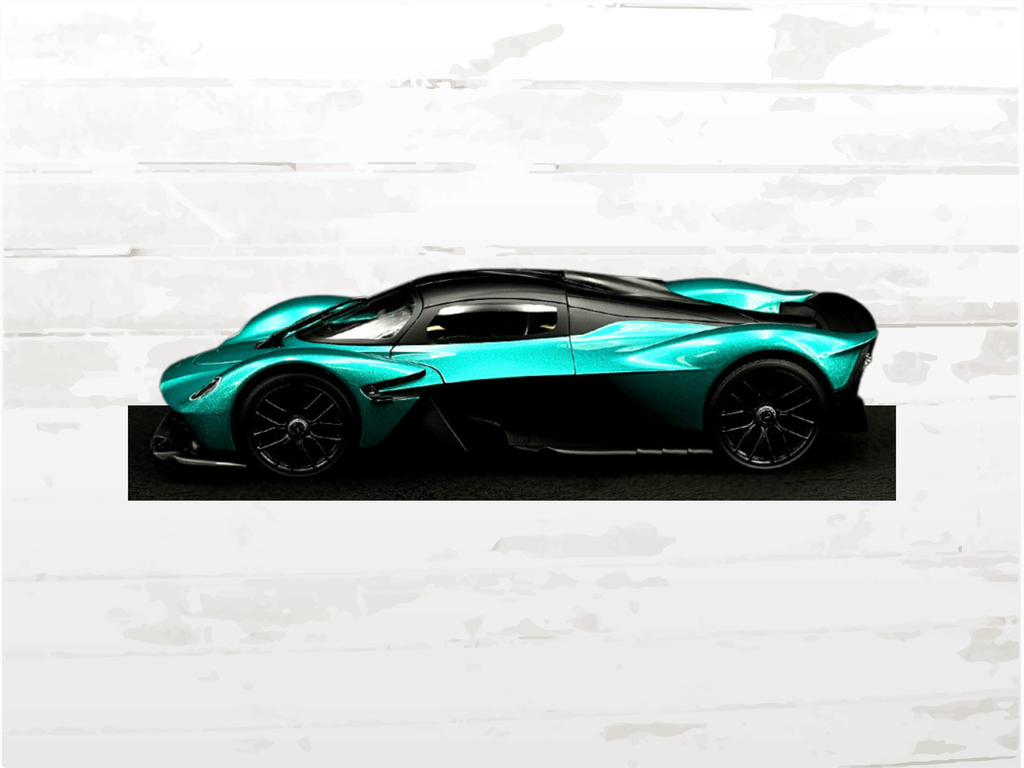 Aston Martin Valkyrie 1:18 Scale Model, Racing Green 2022, Hypercar Display Gift