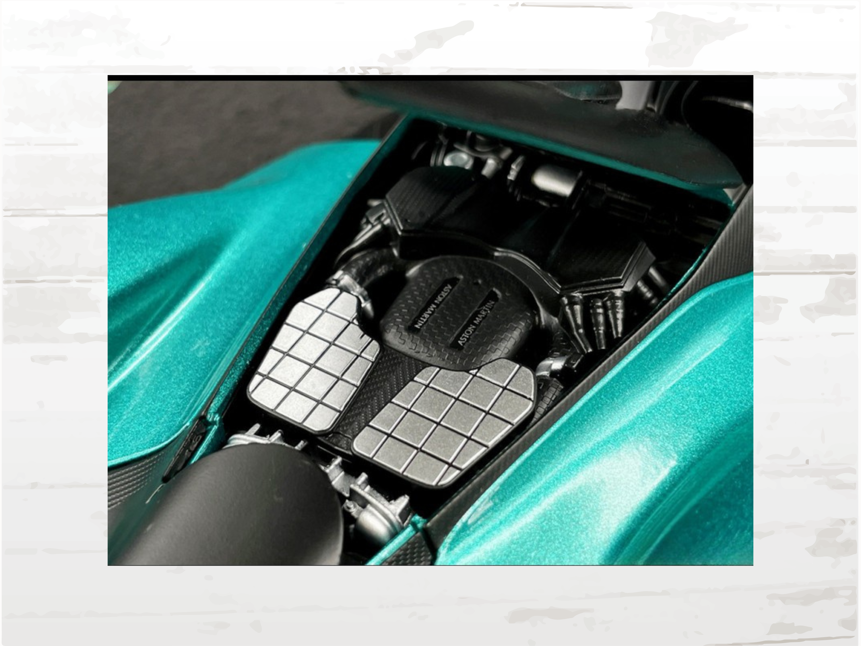 Aston Martin Valkyrie 1:18 Scale Model, Racing Green 2022, Hypercar Display Gift