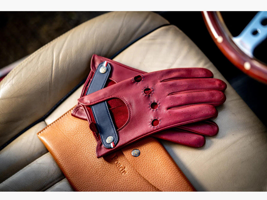 Burgundy Leather Driving Gloves: Sheepskin Classic Car Accessory