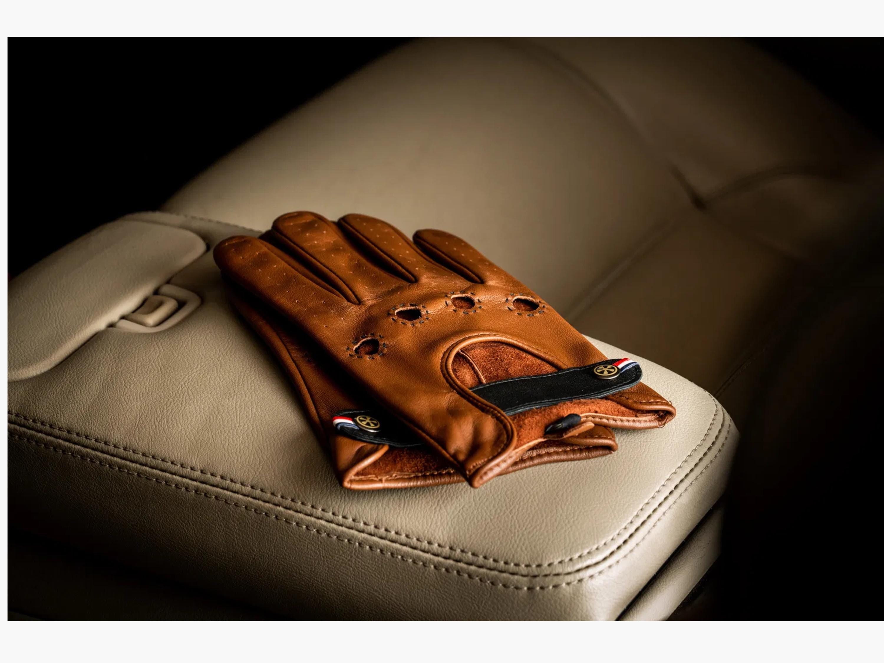 Cognac Leather Driving Gloves: Sheepskin Cruiser Gloves