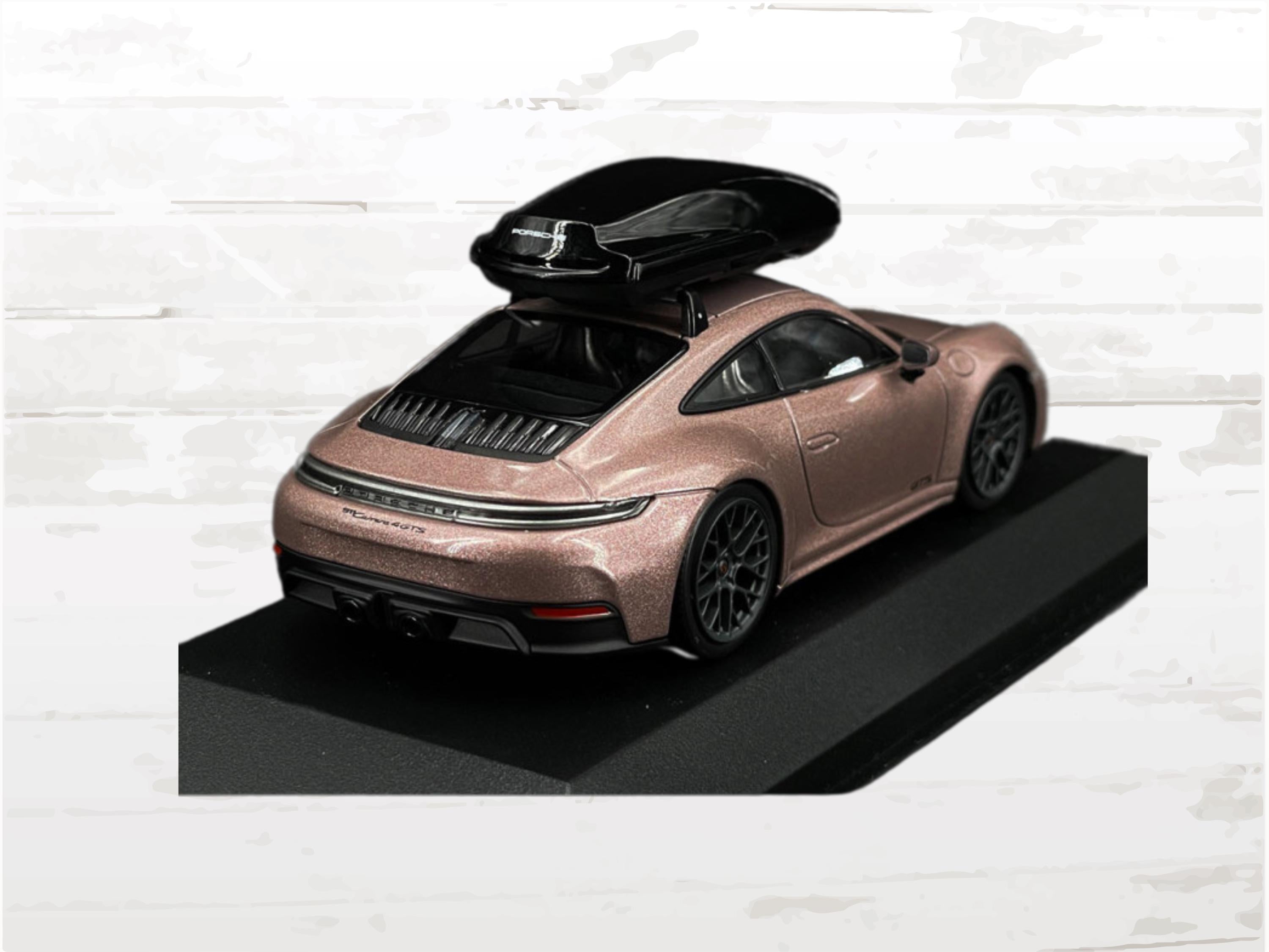 Frozenberry Porsche 911 Carrera 4 GTS 992.2 Resin Model - 2024 Limited Edition