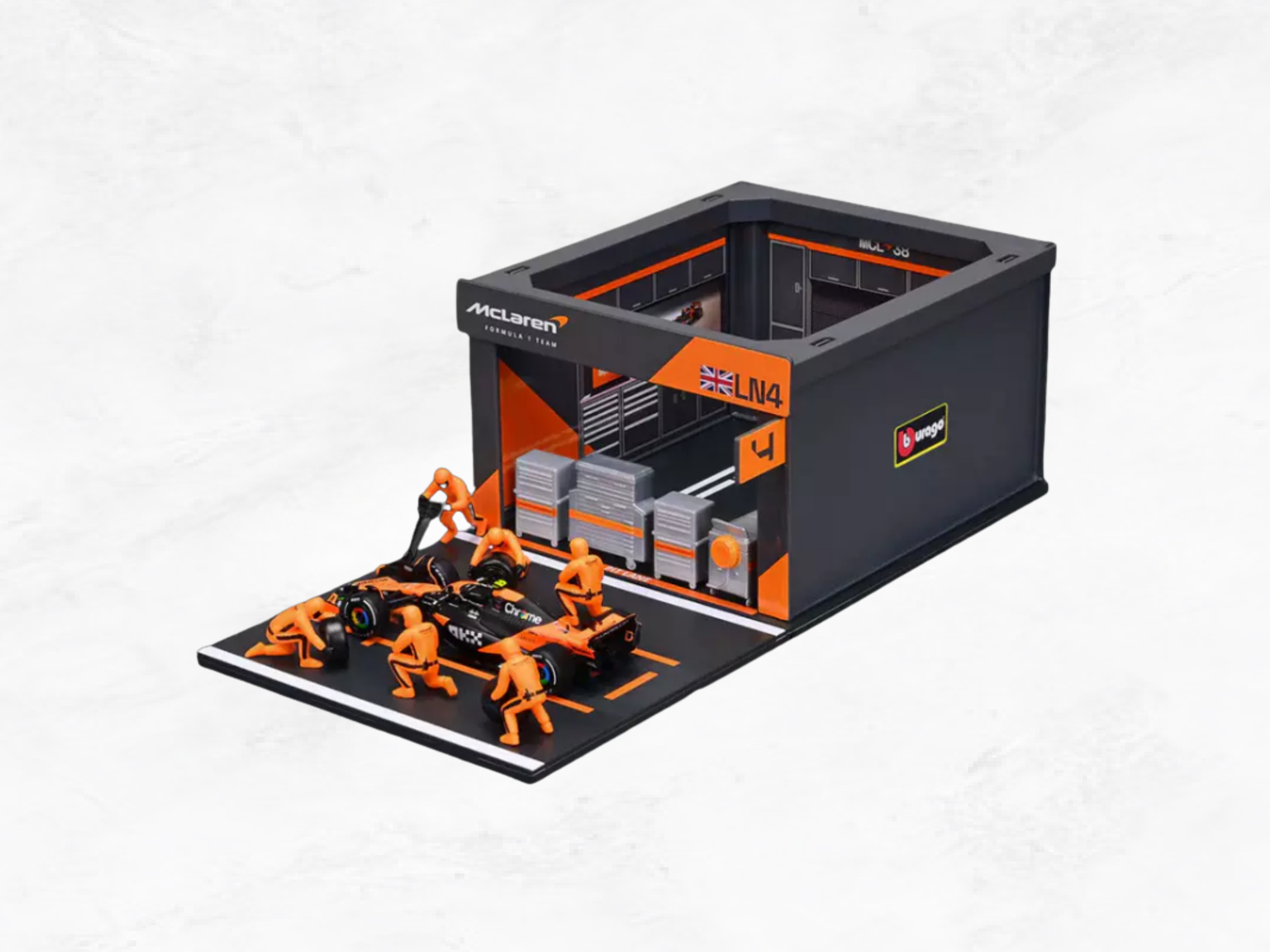 McLaren F1 Lando Norris No.4 Pit Stop Diorama Set 2024 | 1:43 Scale | MCL38