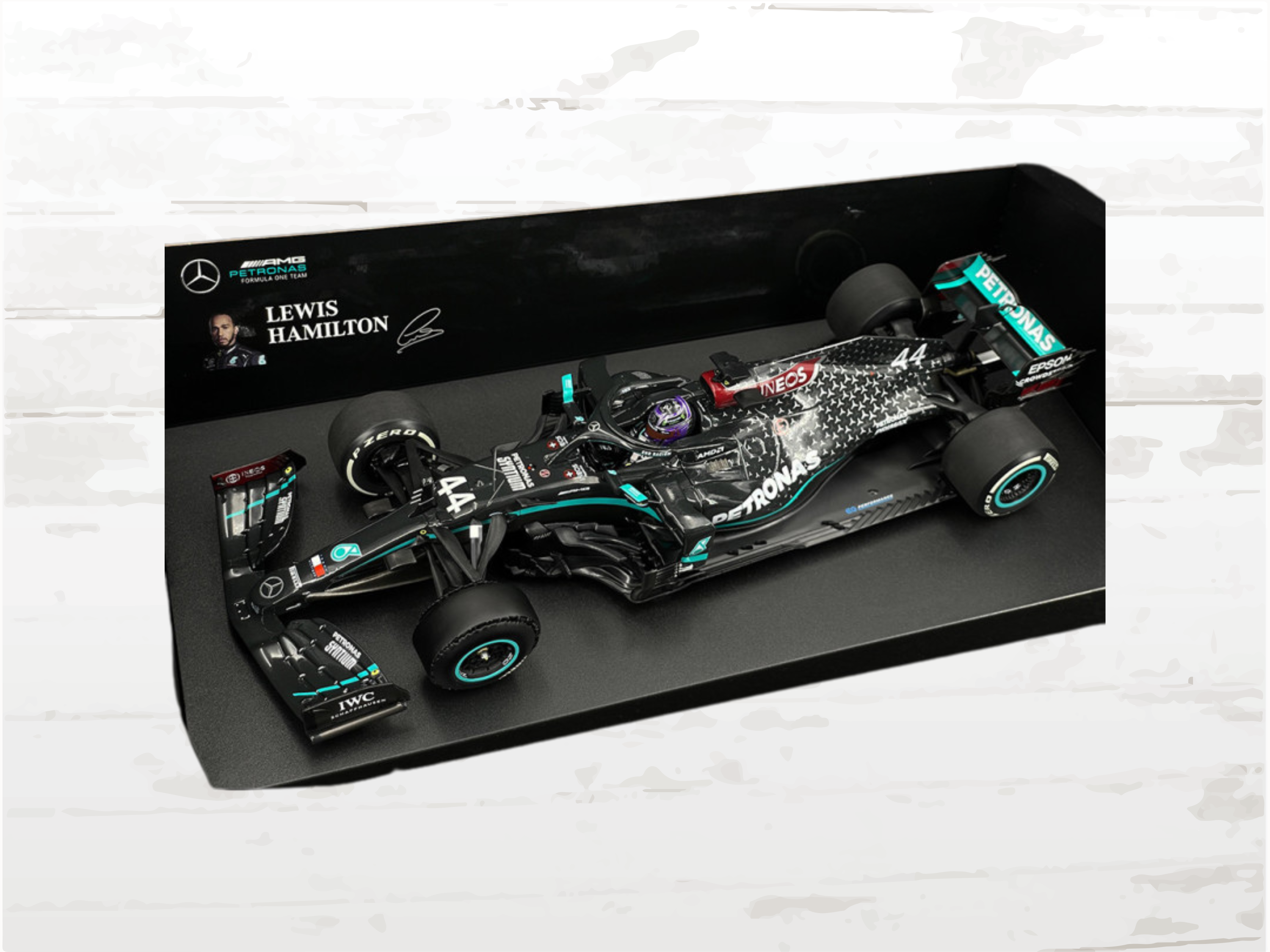 Lewis Hamilton Mercedes-AMG W11 No.44 F1 Winner British GP 2020 – 1/18 Scale Model