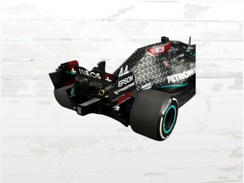 Lewis Hamilton Mercedes-AMG W11 No.44 F1 Winner British GP 2020 – 1/18 Scale Model
