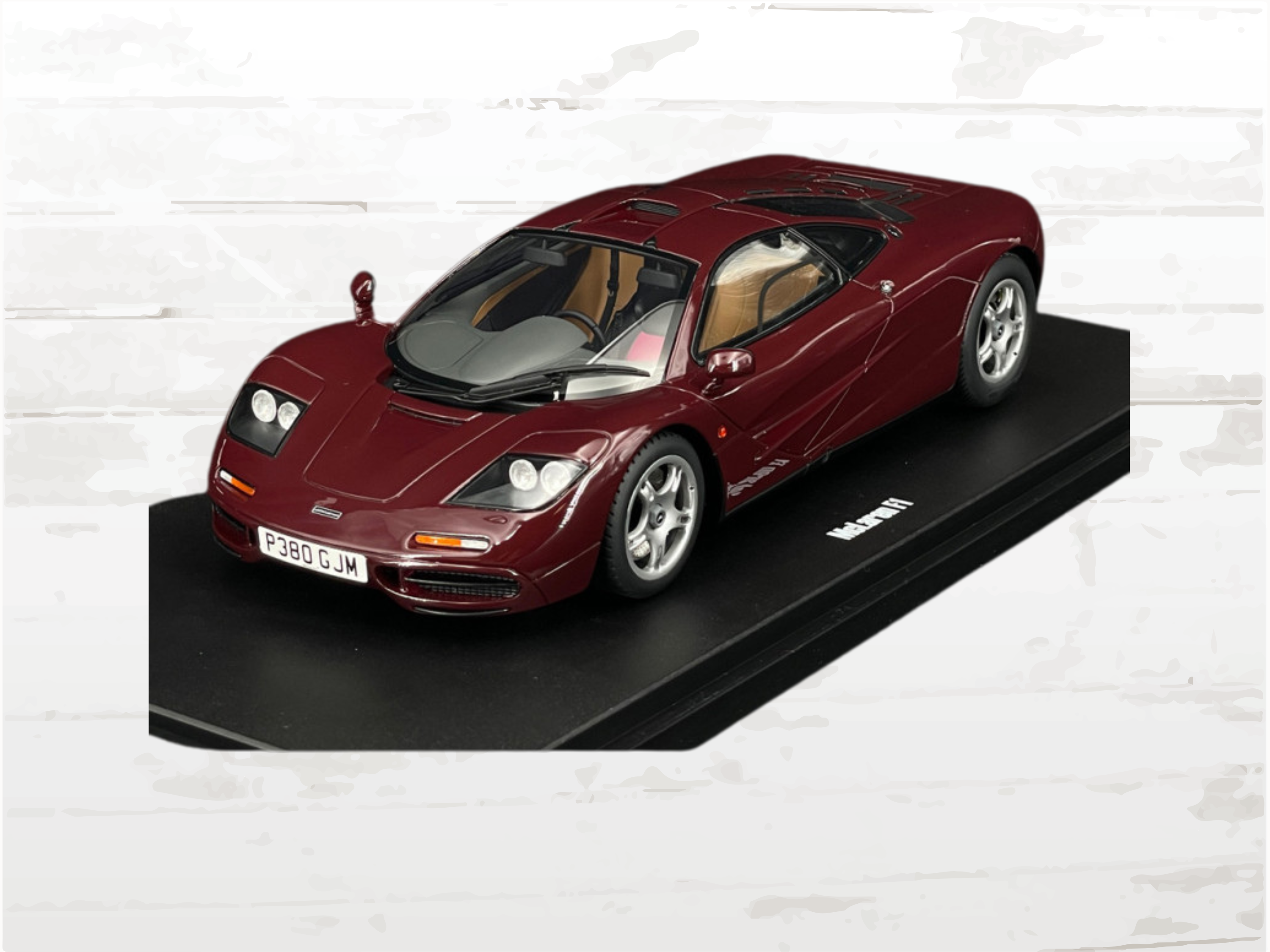 McLaren F1 1992 Burgundy Mr Bean Rowan Atkinson 1:18 Limited Edition
