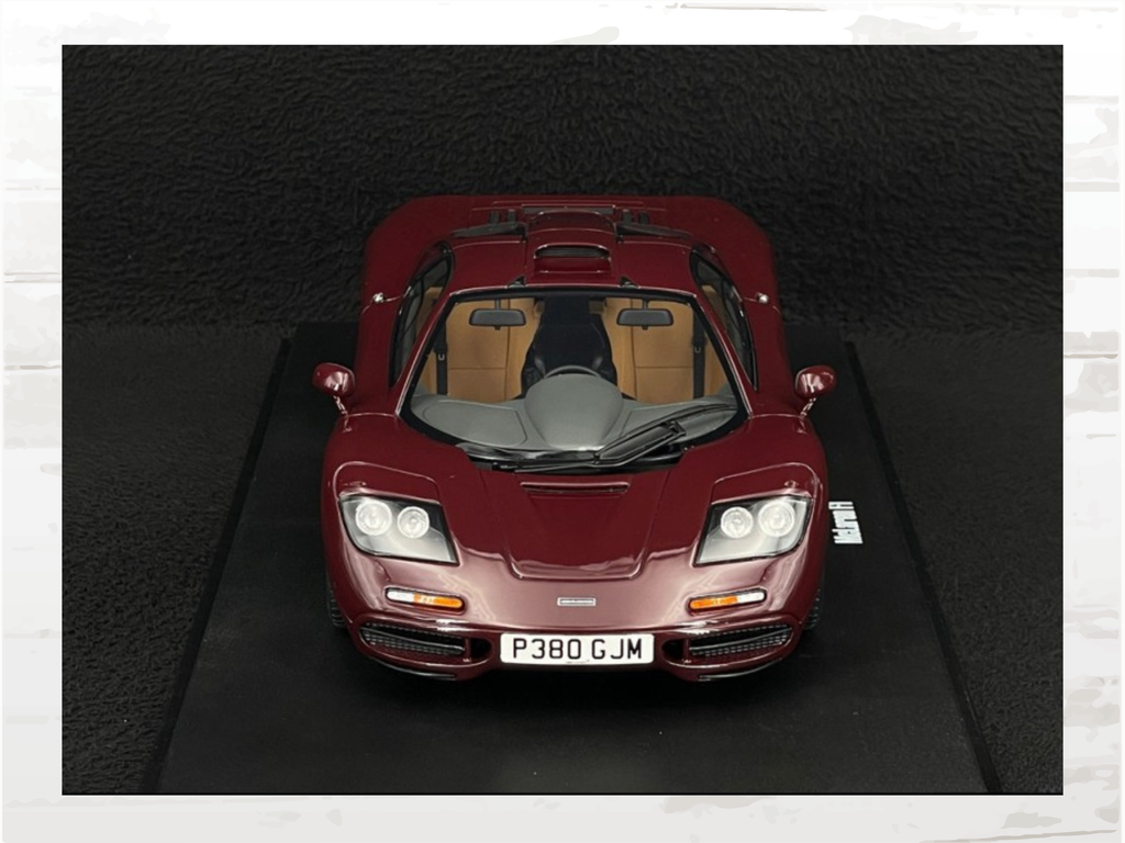 McLaren F1 1992 Burgundy Mr Bean Rowan Atkinson 1:18 Limited Edition