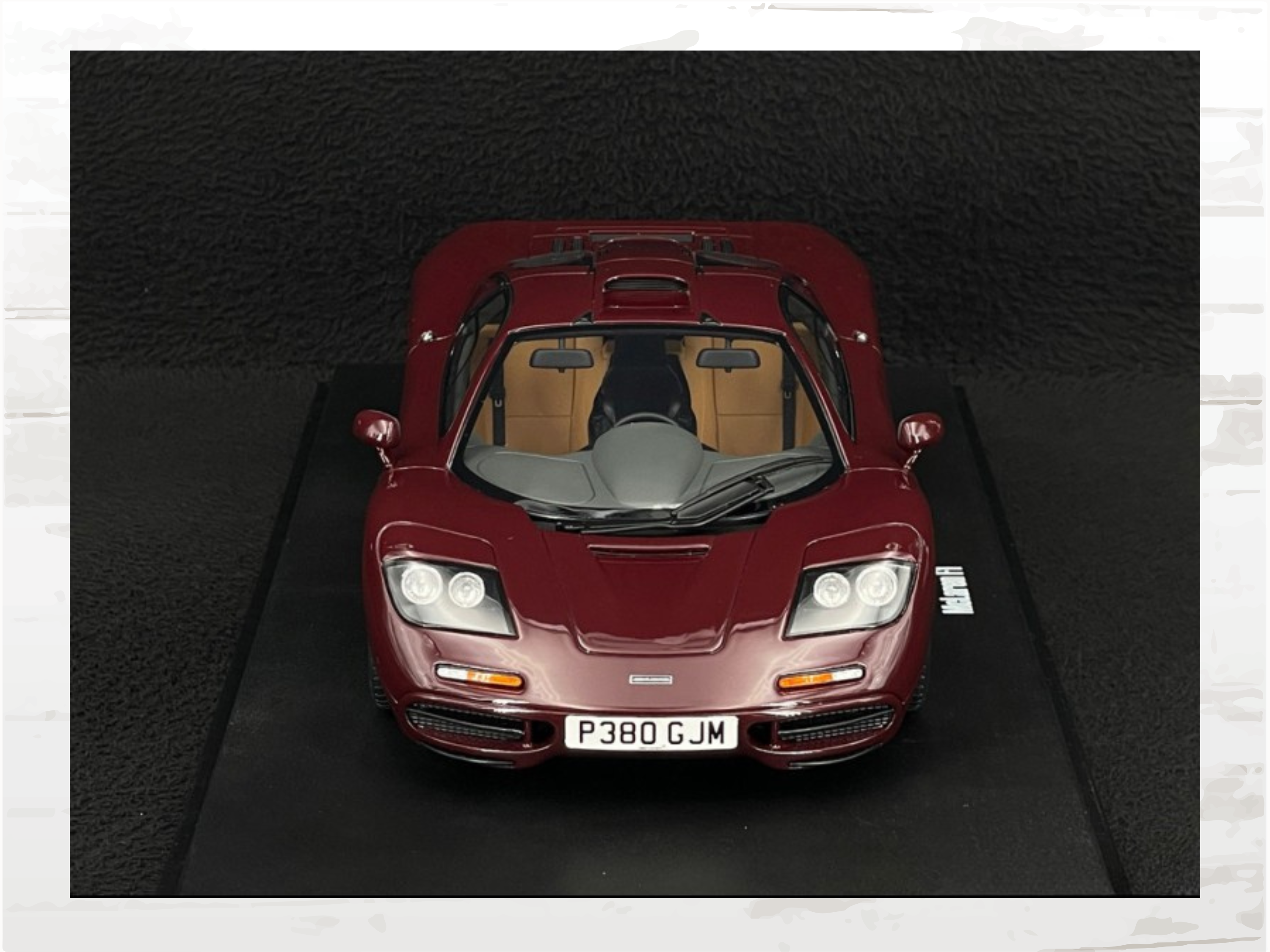 McLaren F1 1992 Burgundy Mr Bean Rowan Atkinson 1:18 Limited Edition