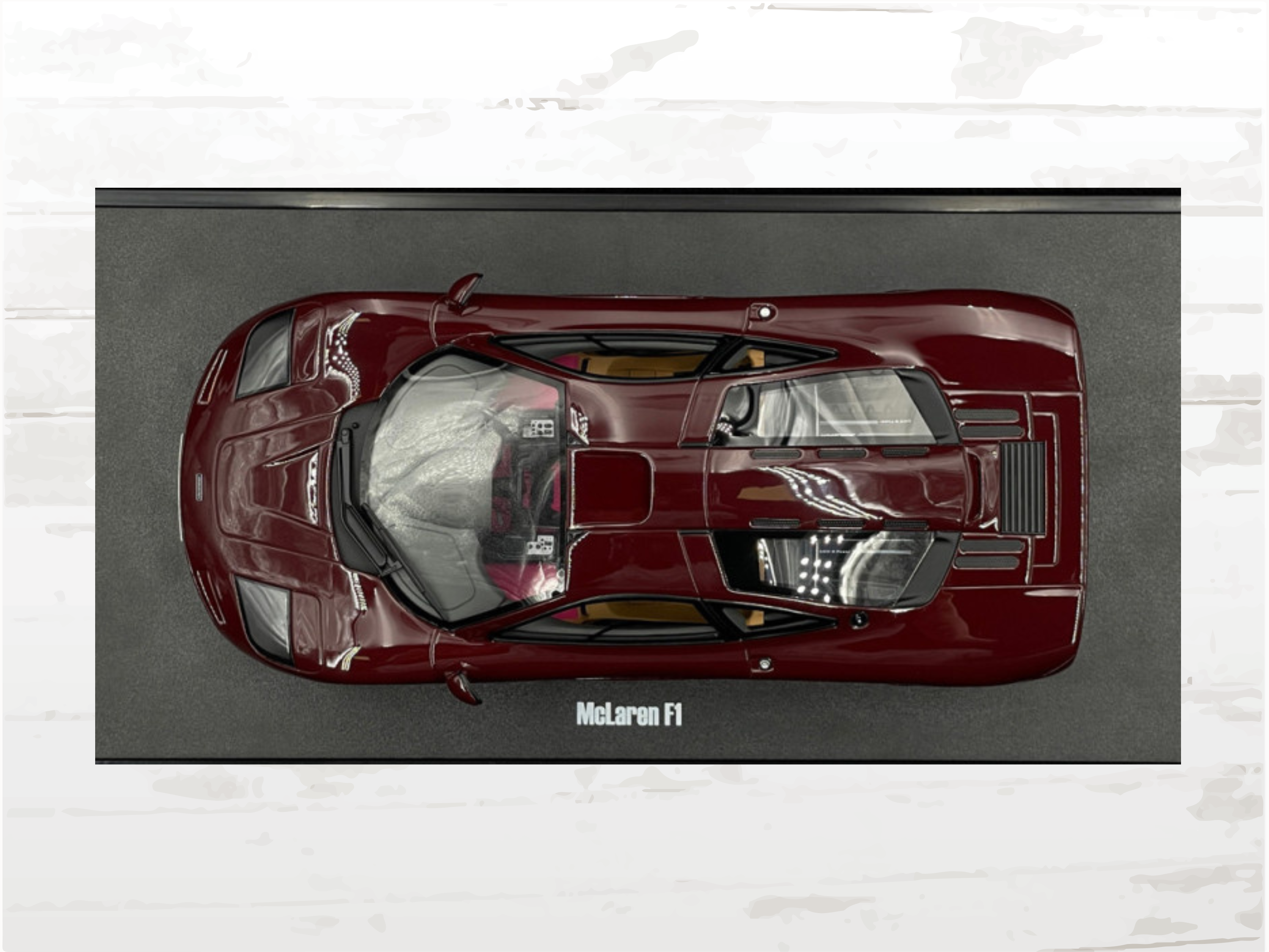 McLaren F1 1992 Burgundy Mr Bean Rowan Atkinson 1:18 Limited Edition