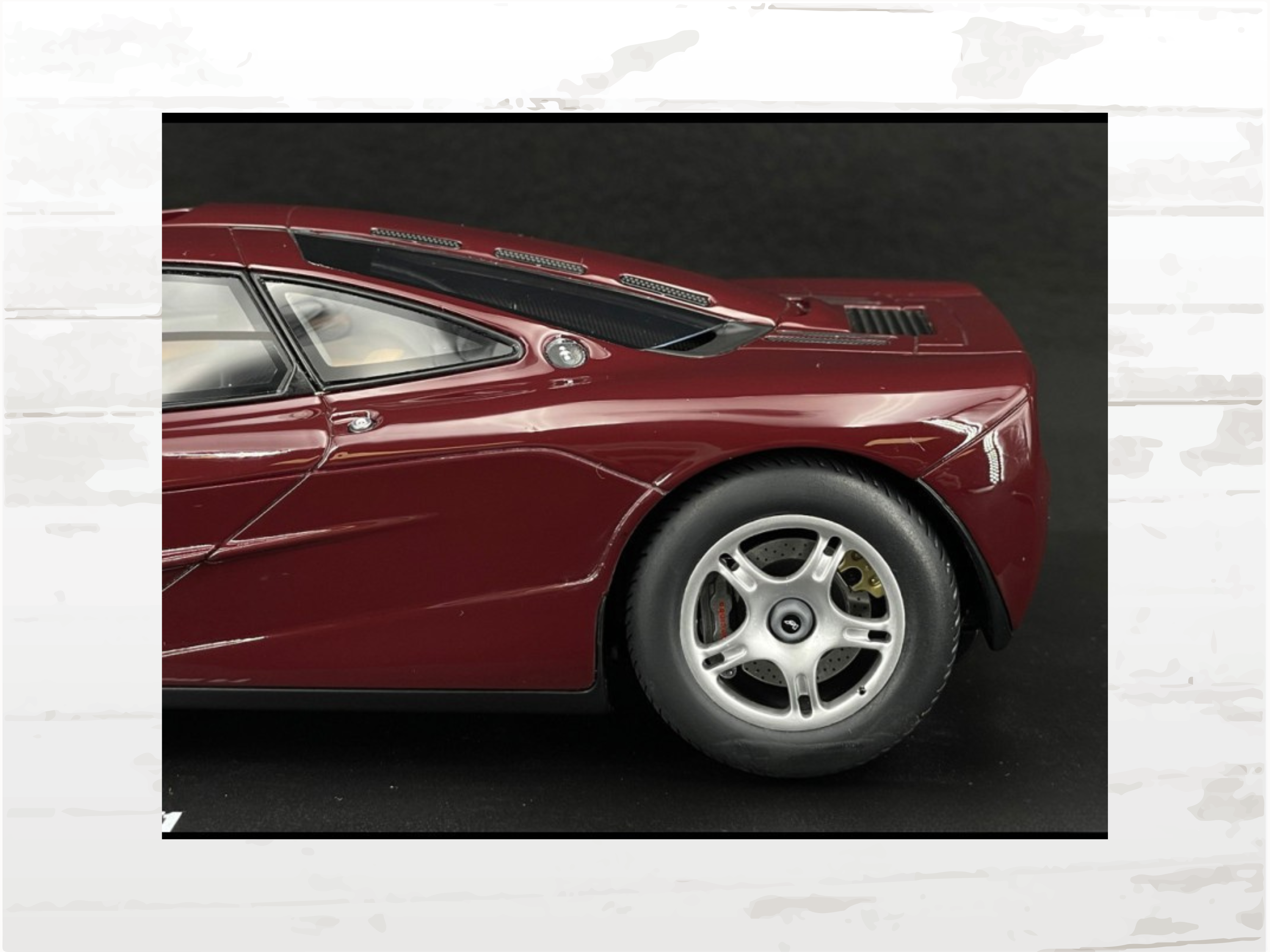 McLaren F1 1992 Burgundy Mr Bean Rowan Atkinson 1:18 Limited Edition