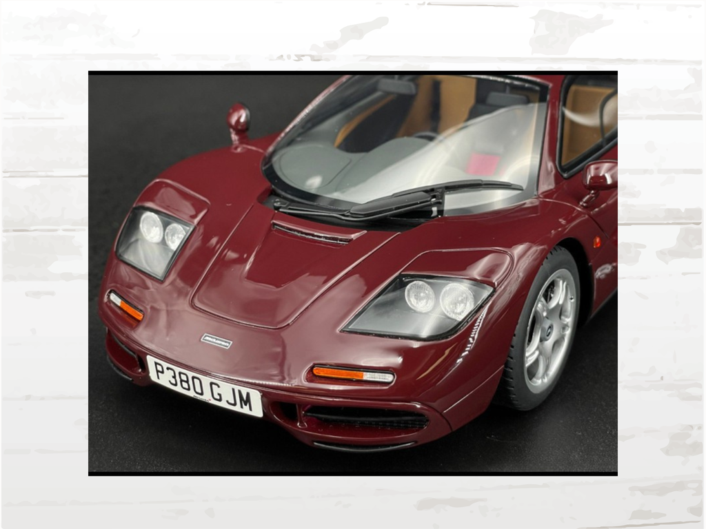 McLaren F1 1992 Burgundy Mr Bean Rowan Atkinson 1:18 Limited Edition