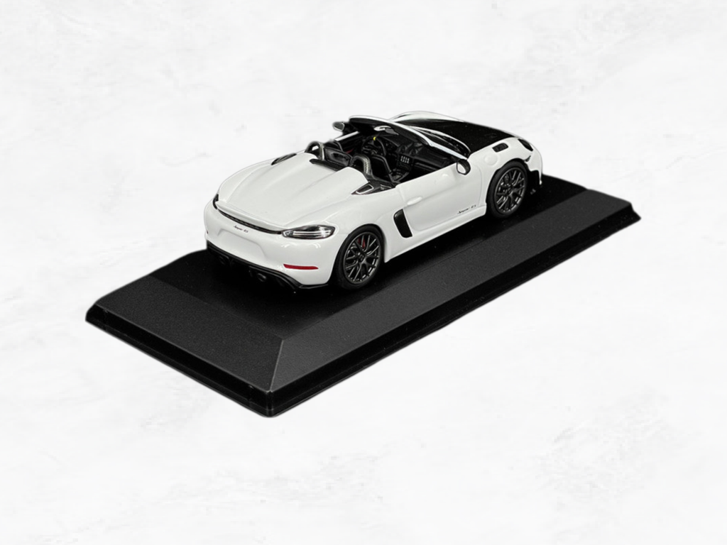 Porsche 718 Spyder RS 2023 White | 1:43 Scale Model | Weissach Package | Limited 336 Pieces