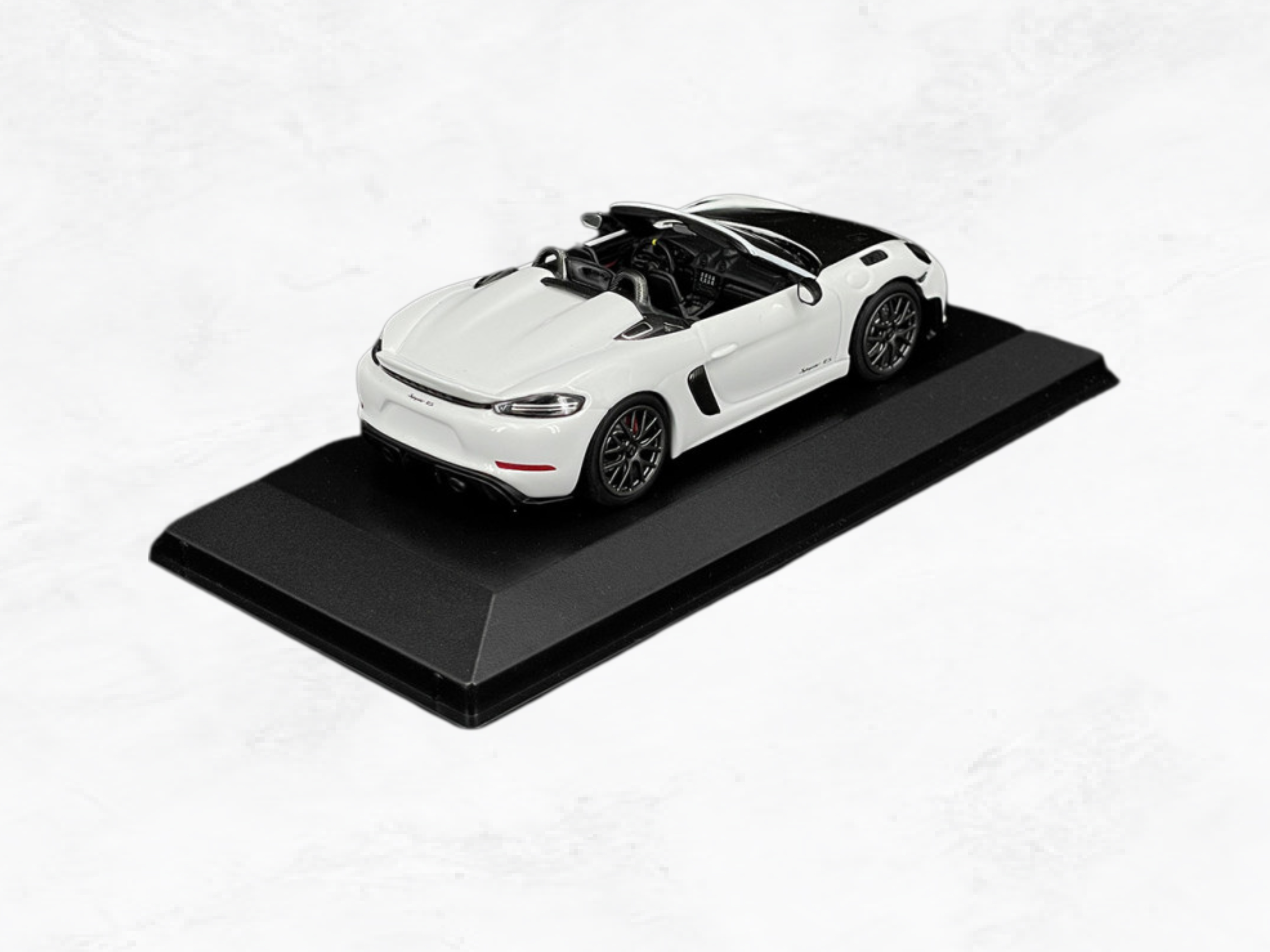 Porsche 718 Spyder RS 2023 White | 1:43 Scale Model | Weissach Package | Limited 336 Pieces