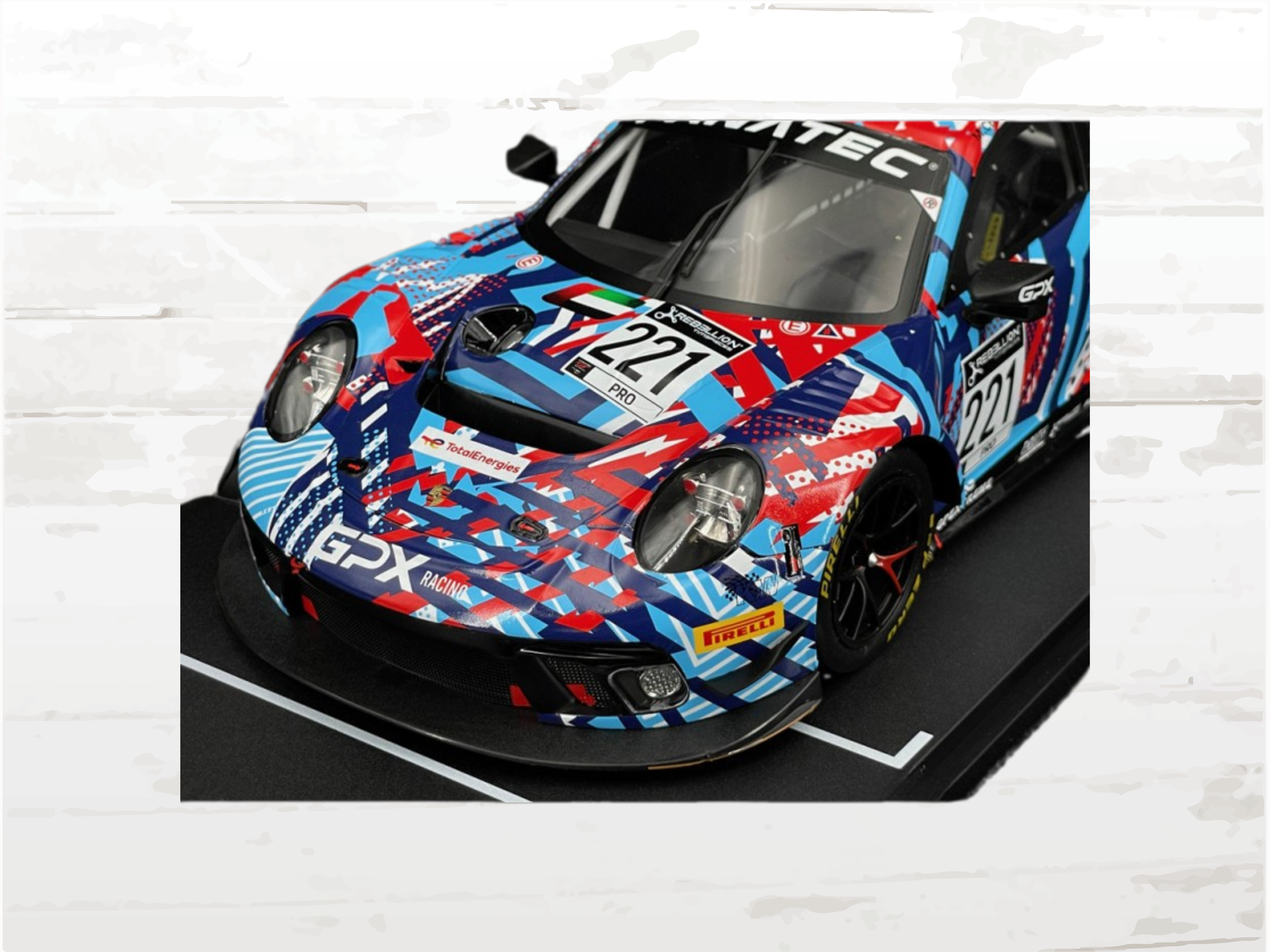 Porsche Scale Model 911 GT3 R Type 992 #221 Spa 24h 2022 – 1/18
