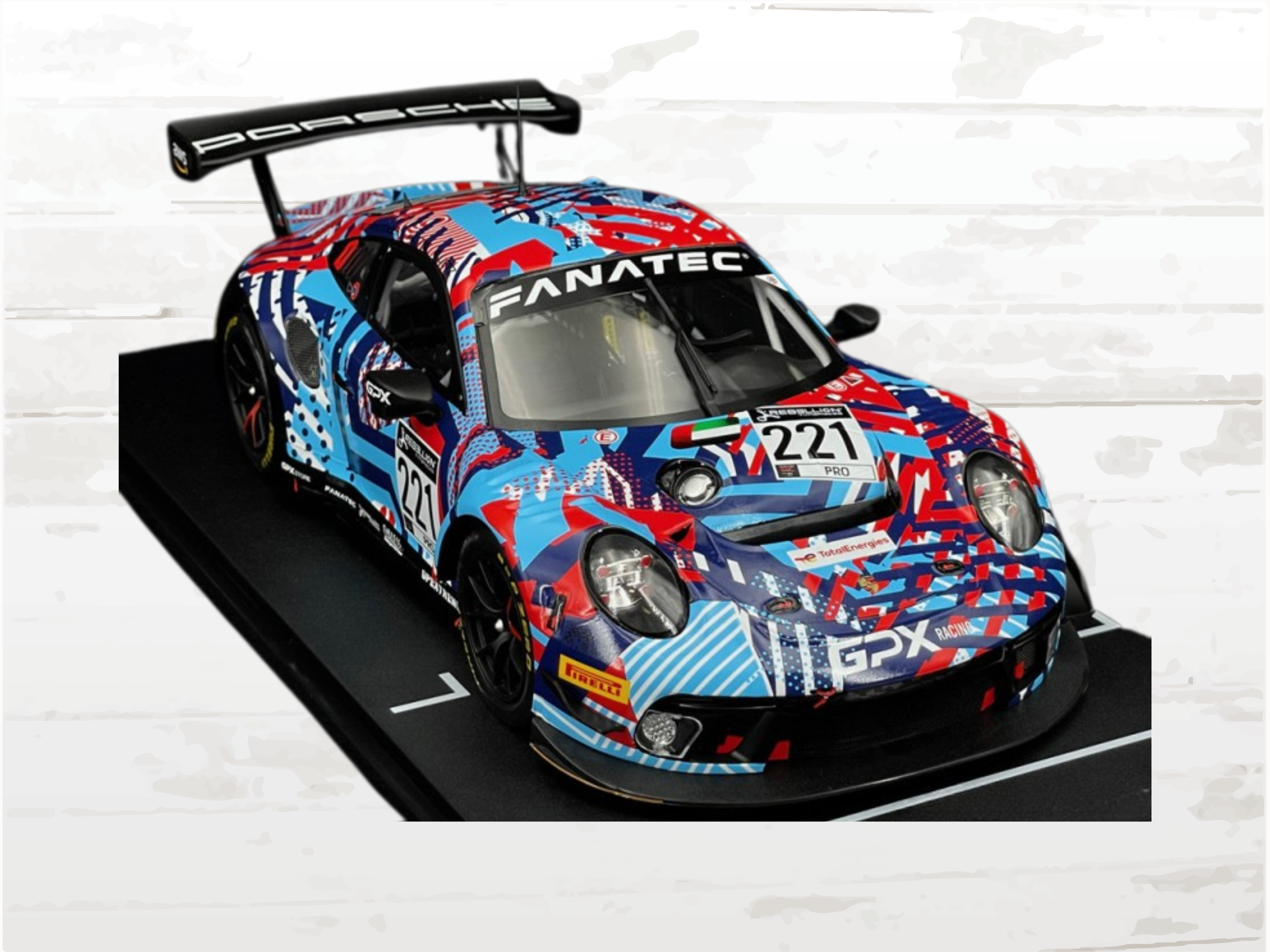 Porsche Scale Model 911 GT3 R Type 992 #221 Spa 24h 2022 – 1/18